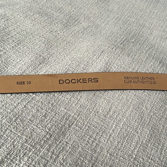 Dockers black leather belt - size 32 - Picture 4 of 8